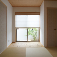 デザイン住宅の美しい中庭が見えてのんびりしたくなる和風のお部屋