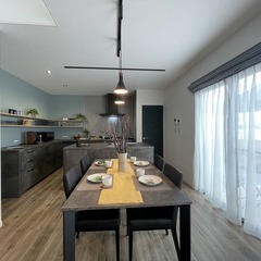 こだわりのセパレートキッチンが主役となるスタイリッシュなＬＤＫ