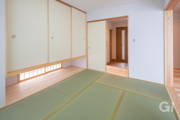 『生活動線が良く心安らぎ落ち着きのある加茂郡の和モダンな和室』の写真