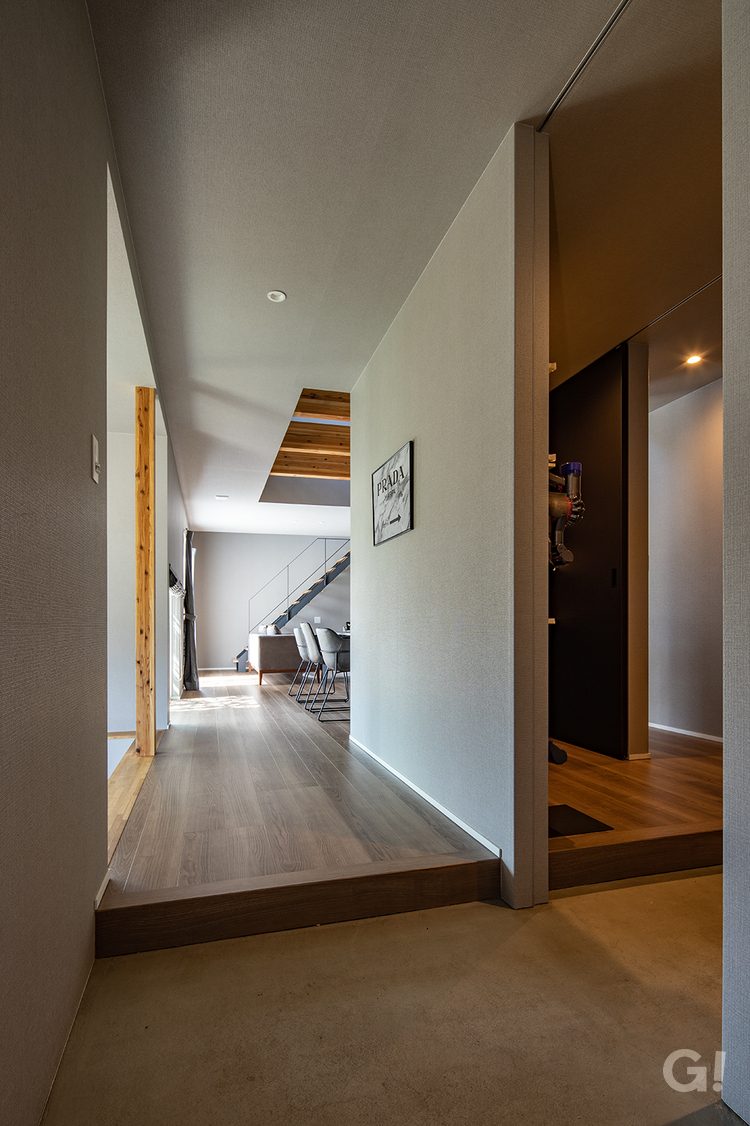 2way仕様で使い勝手抜群！お洒落にお出迎えが嬉しいデザイナーズ住宅の玄関