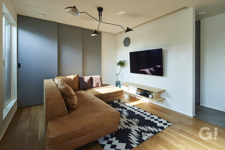 家族団欒のひと時に心癒されるデザイナーズ住宅のリビング