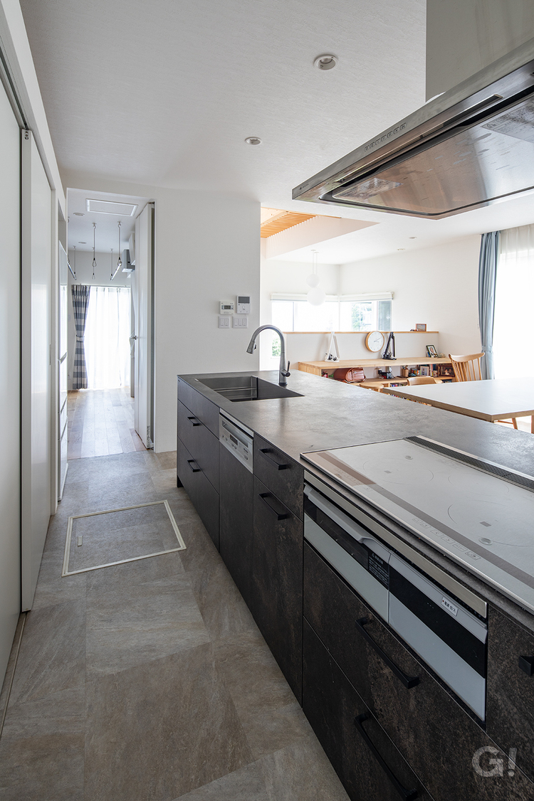 家事が楽しい時間に！お洒落で使い勝手抜群が嬉しいデザイナーズ住宅のキッチン