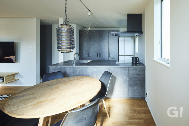 家族の距離がグッと近くなるデザイナーズ住宅のダイニング＆キッチン