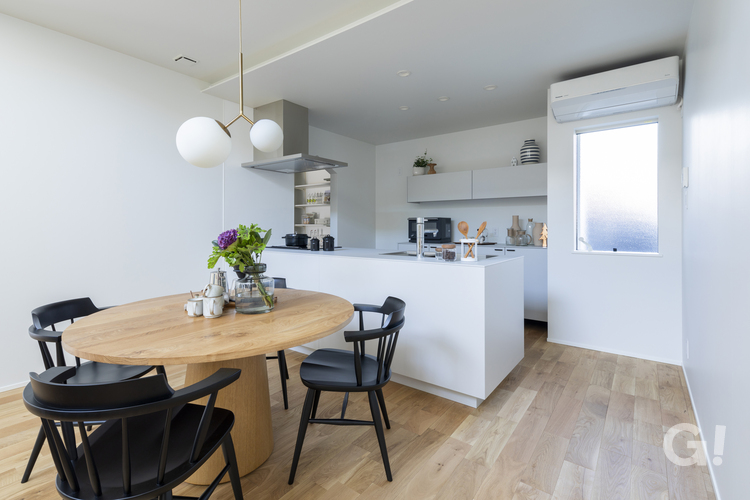 最高の家事動線＆美しく収納が叶えられたデザイナーズ住宅のキッチン＆ダイニング