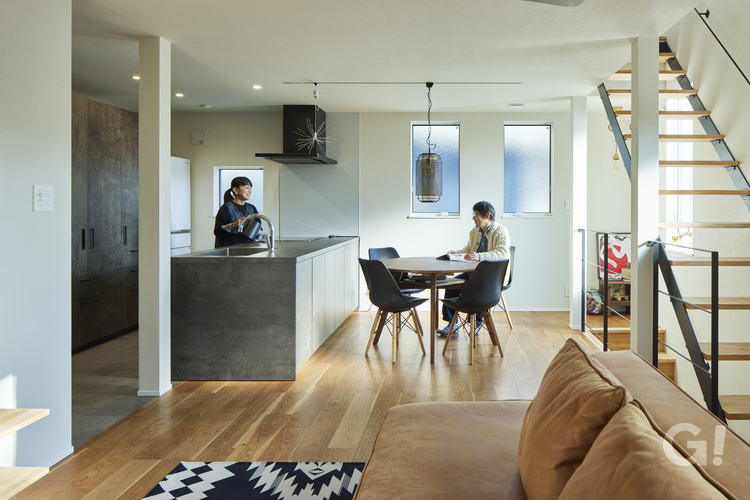 家族を自然と笑顔にしてくれる魔法の空間がいいデザイナーズ住宅のLDK