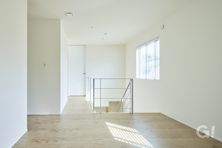 ただそこに居るだけで心が整う場所になるデザイナーズ住宅の2階ホール
