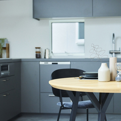 笑顔に満ち溢れた幸せをグッと噛み締められるデザイナーズ住宅のダイニング