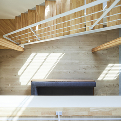 縦の繋がりを大切に「家族の絆」がぐっと深まるデザイナーズ住宅のリビング