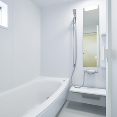 ホテルライクな清潔感あふれるデザイナーズ住宅のバスルーム