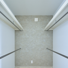 家族みんなが整理整頓上手になるデザイナーズ住宅のファミリークローゼット