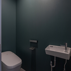 デザイナーズ住宅の色彩が第一印象を決めるかっこいいレストルーム