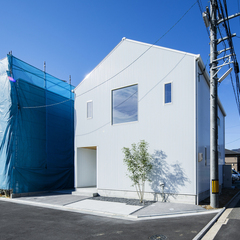 デザイナーズ住宅の末永く愛されるシンプルモダン外観