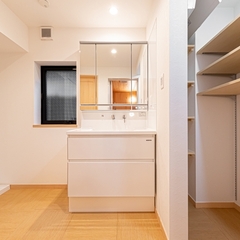 収納力が家事楽に繋がる洗面＋ランドリースペース