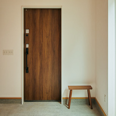 洗い出しの玄関土間