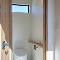 ナチュラルな雰囲気 のトイレ空間