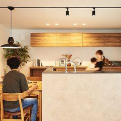 家族が繋がるダイニングキッチン