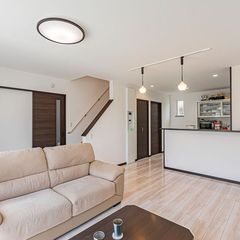 シンプル＆ナチュラルな「白い家」