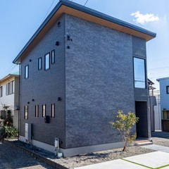 家族空間のつながりを重視したリビング重視な家　