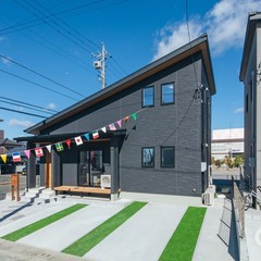 無駄なく全てが叶う１.５階建て