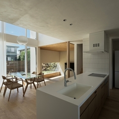 日中は照明いらずの明るいLDK