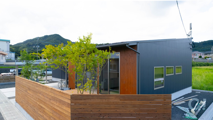 自然エネルギーを大切にするパッシブデザインの美しい平屋住宅の写真