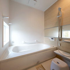 至福のひと時で毎日のバスタイムが心待ちになる◎ゆったりとしたシンプルモダンな浴室