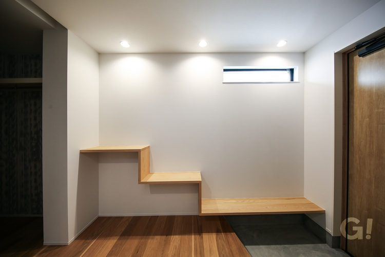デザイン性の高い玄関の棚/福島県郡山市/DELiGHT HOME