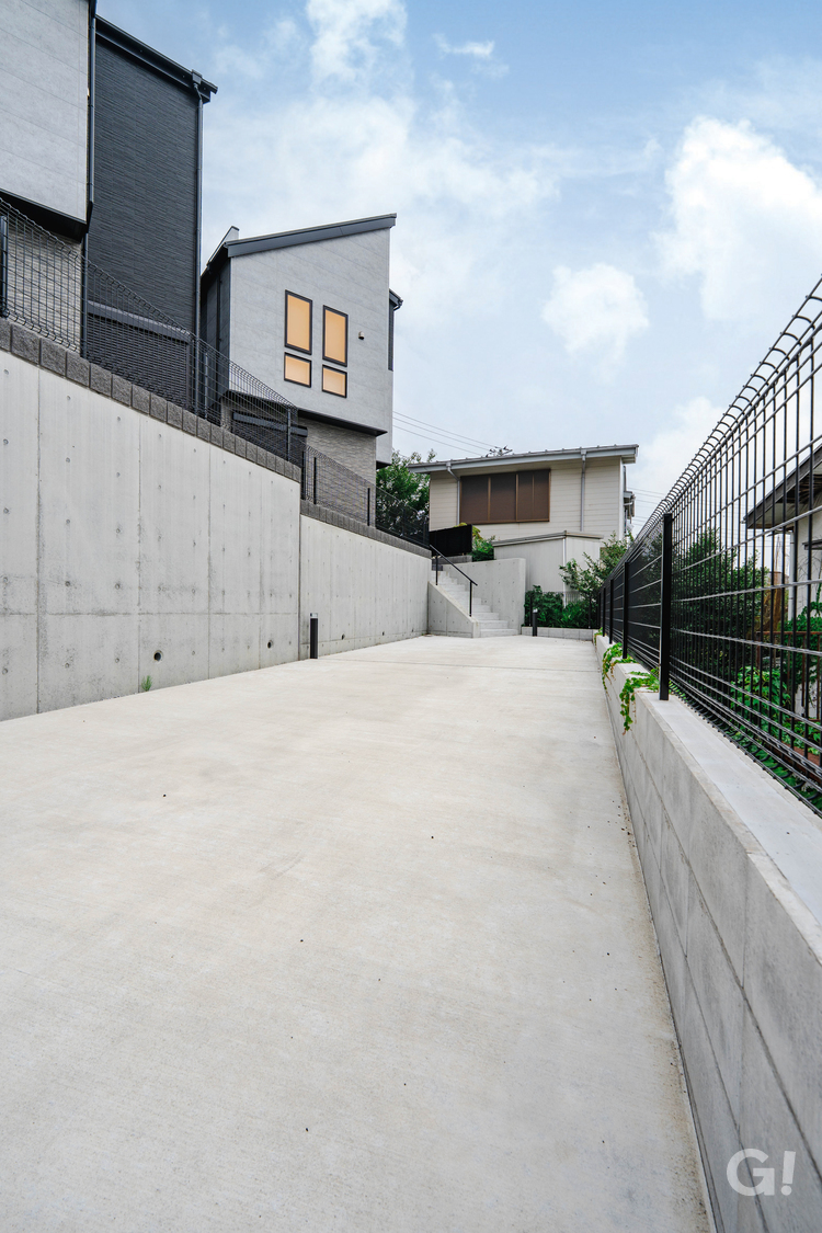 広々使える2台用カーポート