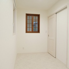 フレンチモダンの洗練と安らぎの家の書斎