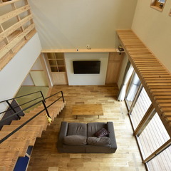 建築的にもデザイン的にも軽やかで抜け感のある印象へ