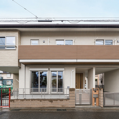 太陽光・蓄電池を備えた、3台ビルトインガレージのZEH住宅