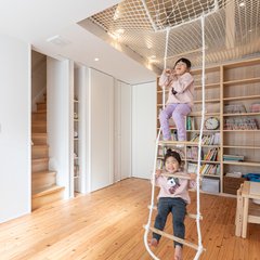 吹き抜けが気持ちいい高性能住宅（Ua値＝0.4）の子供部屋