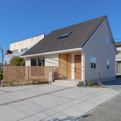 三角屋根のお家