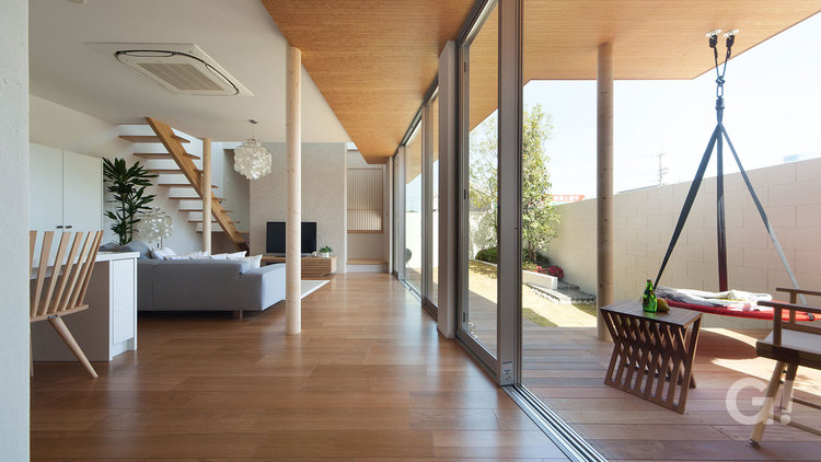 とおり庭の家／奈良県　リビング