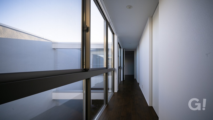 矩形喇叭の家／堺市　廊下・階段