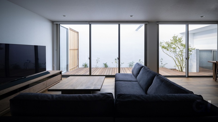 矩形喇叭の家／堺市　リビング