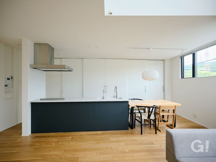 カーテンの家／高槻市　キッチン