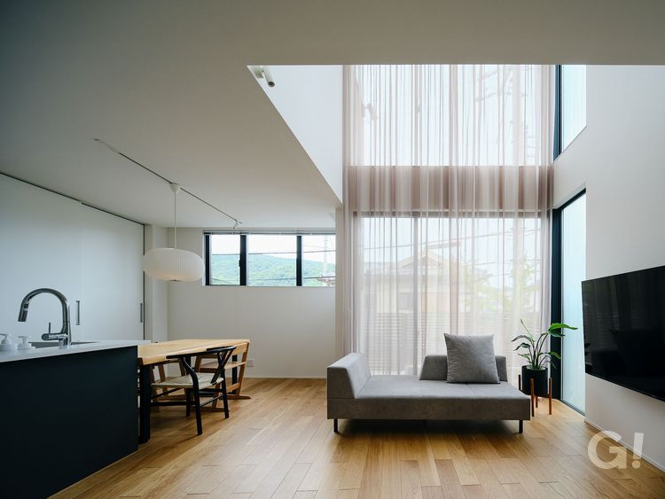 カーテンの家／高槻市