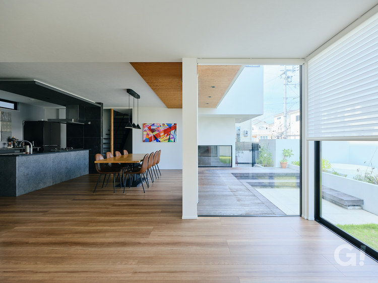 琵琶湖の家　ダイニング