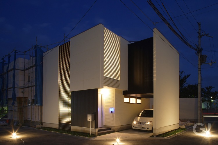 小さな都市の町屋／藤井寺市　外観・光庭