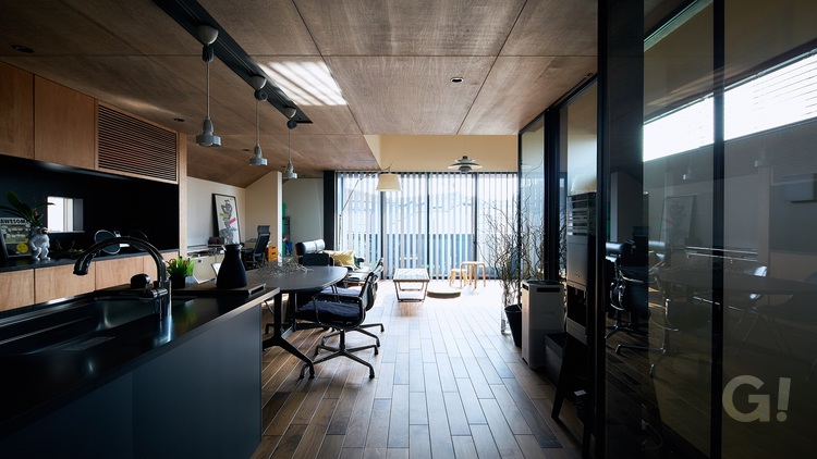 敷地に最大のヴォリュームを挿入した家／豊中市　LDK