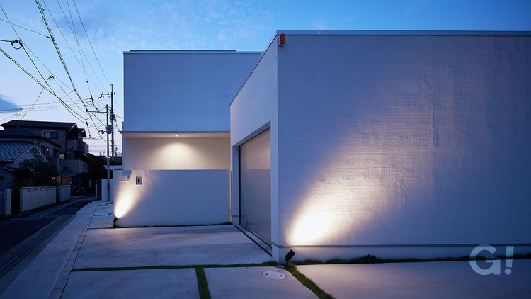 中庭を囲むロの字型の家／東大阪市　外観