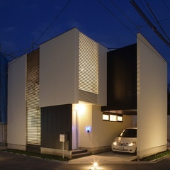 小さな都市の町屋／藤井寺市　外観・光庭