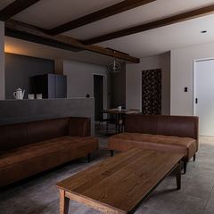 塗り壁と全館空調で快適に暮らす高性能住宅