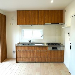 食器棚はお気に入りを
