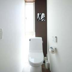 窓のあるトイレは明るいですね。