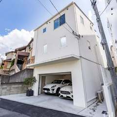 憧れのビルトインガレージ。