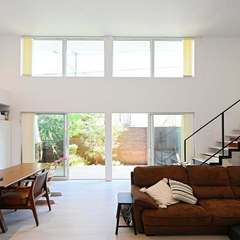 明るく気持ちの良いリビング