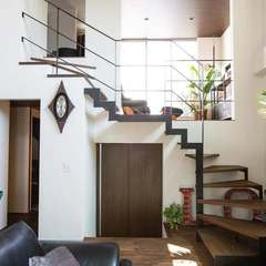 リビングからの中二階を見て