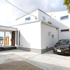 外壁はエスタコウォール です。 スペイン漆喰です。